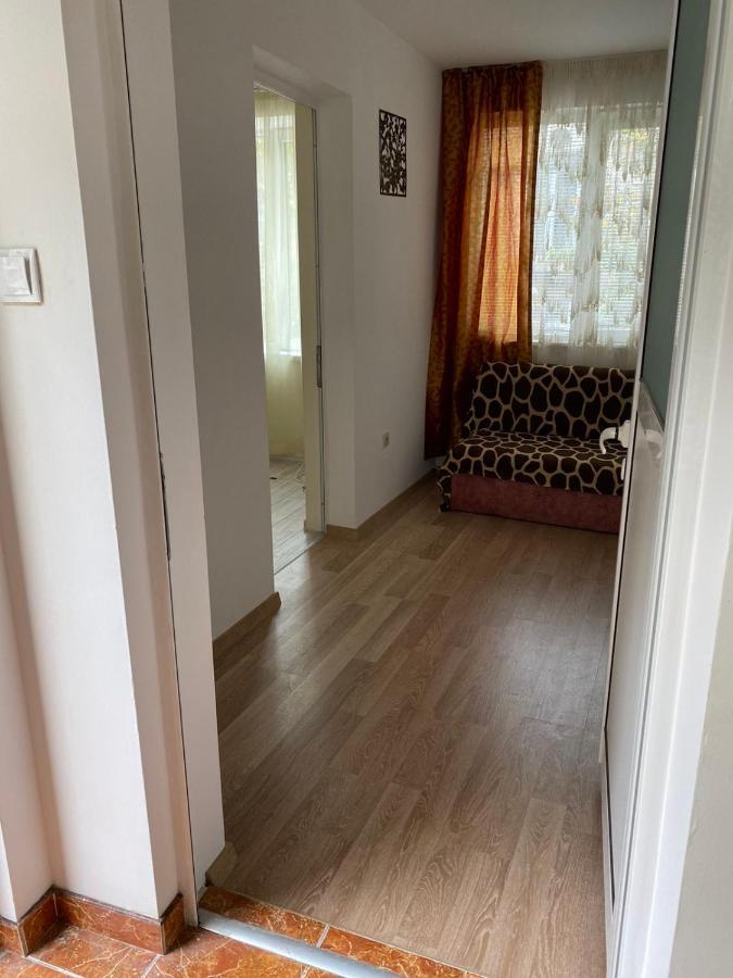 Appartement Апартмент 27 Юли 2 à Varna Extérieur photo